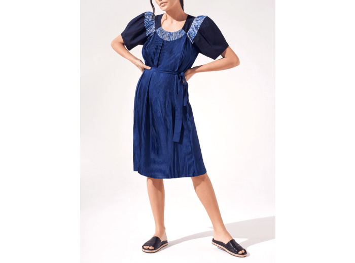 Robe bleu de prusse