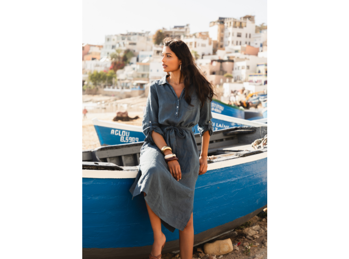 Robe chemise ceinturée à manches ajustables
