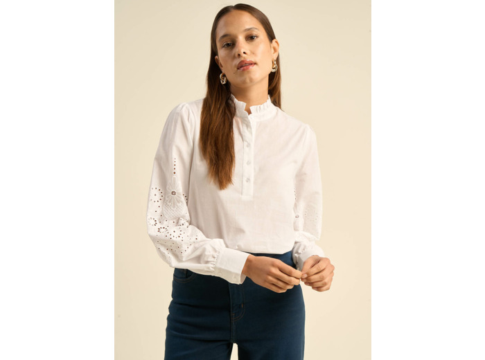 Blouse avec détails brodés