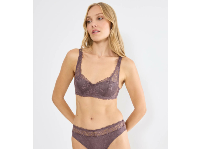 Soutien gorge avec armatures et coques