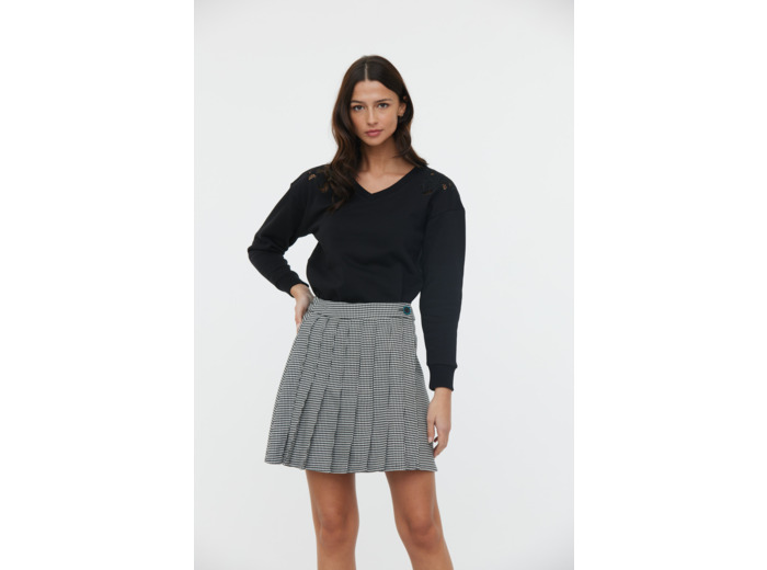 Sweat emmanchure basses avec broderie et ajouré épaules