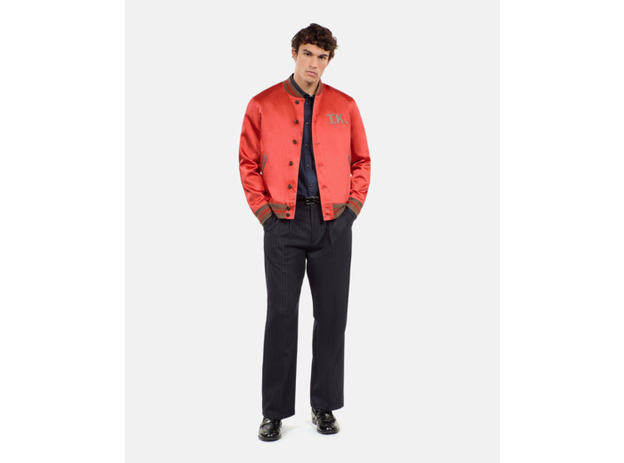 Blouson Rouge Satiné Avec Patchs rubis