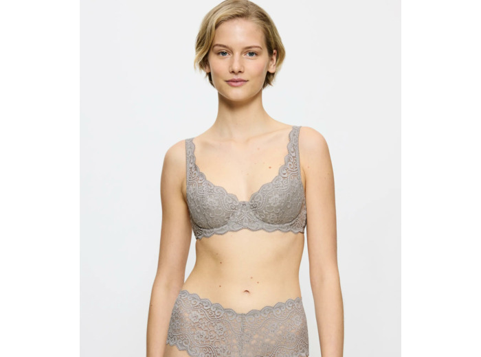 Soutien-gorge avec armatures