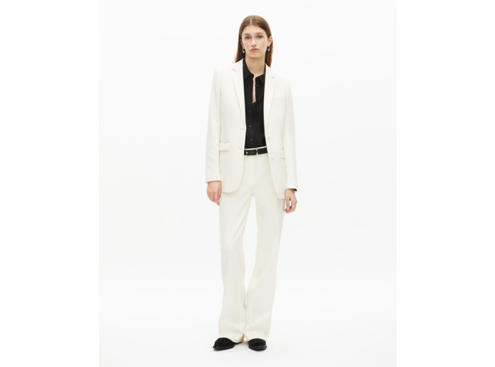 Veste tailleur en crêpe coupe droite écrue ecru