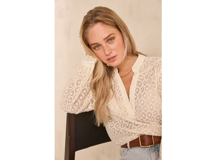 Blouse col V brodée en coton DANIELA