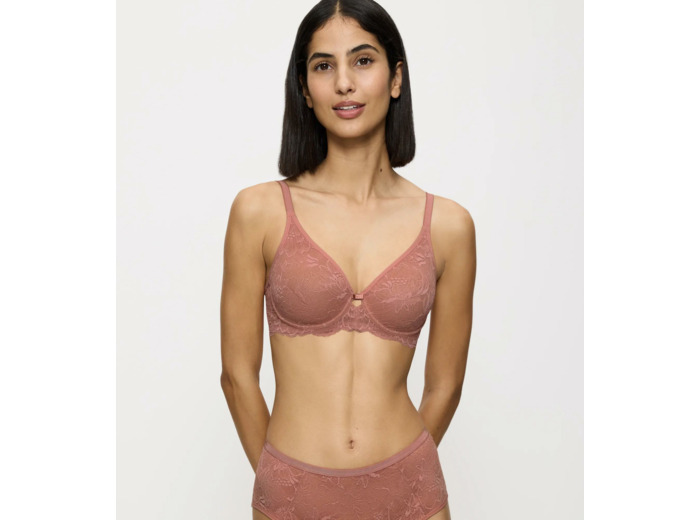 Soutien-gorge avec armatures minimizer