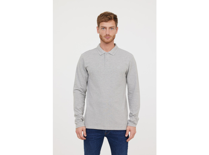 Polo basique manches longues en coton piqué bio, détail col et print poitrine
