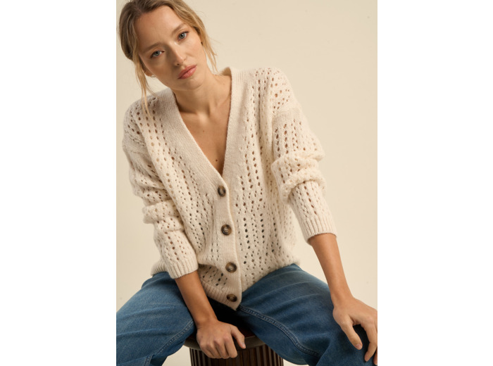 Gilet col V avec jeu de tricotage ajouré