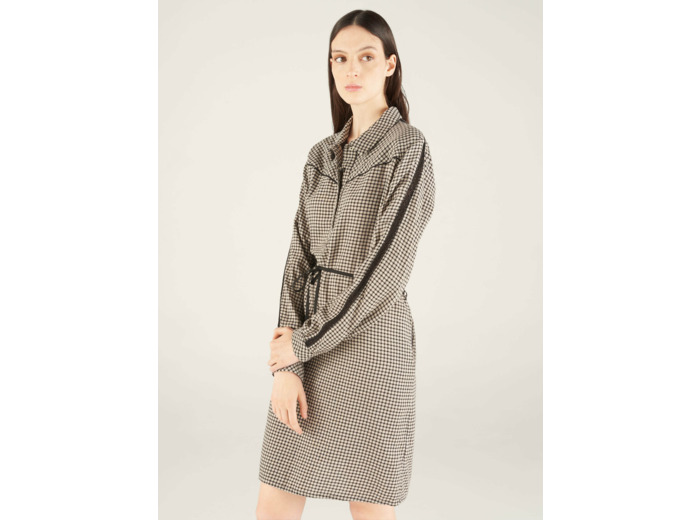 Robe carreaux noirs