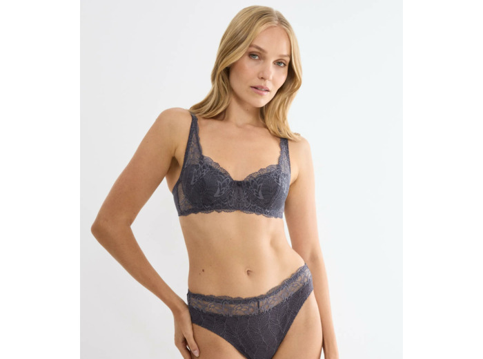 Soutien gorge avec armatures et coques