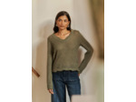 Pull col V détails crochet
