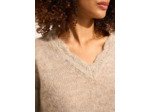 Pull col V détails crochet