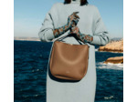 Sac bandoulière moyen modèle Madeleine en cuir grainé