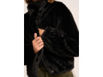 Manteau court en fausse fourrure avec col montant