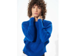Pull bleu roi