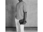 Pochette avec dragonne Gaston en cuir grain croisé
