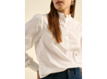 Blouse avec détails brodés