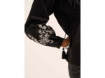 Blouse broderies contrastées