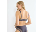 Soutien-gorge avec armatures minimizer
