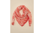 Foulard aux motifs floraux