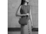 Sac bandoulière moyen modèle Romy en cuir grainé
