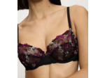 Soutien-gorge avec armatures