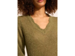Pull col V détails crochet
