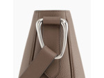 Grand sac hobo Madeleine en cuir grainé