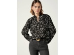 Blouse black is back