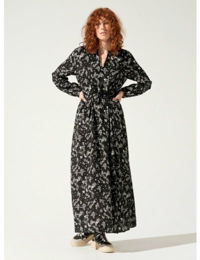 Robe black is back