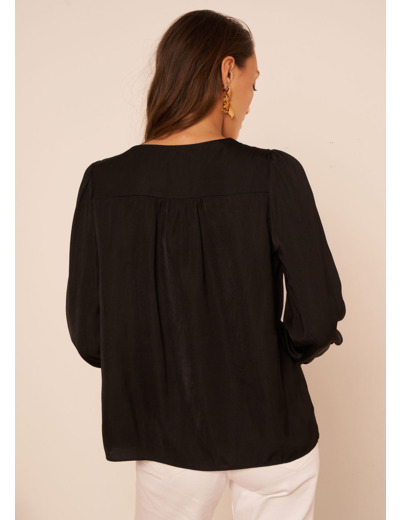 Blouse col V avec insert de dentelle