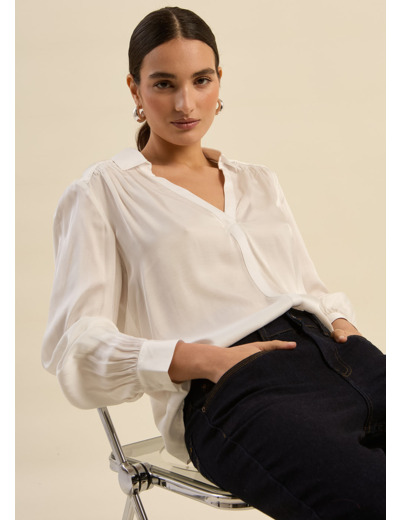 Blouse fluide à col V