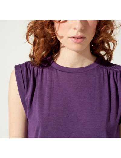 T-shirt violet