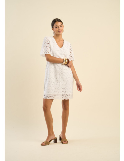 Robe courte en broderie anglaise