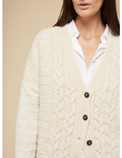 Cardigan canvas