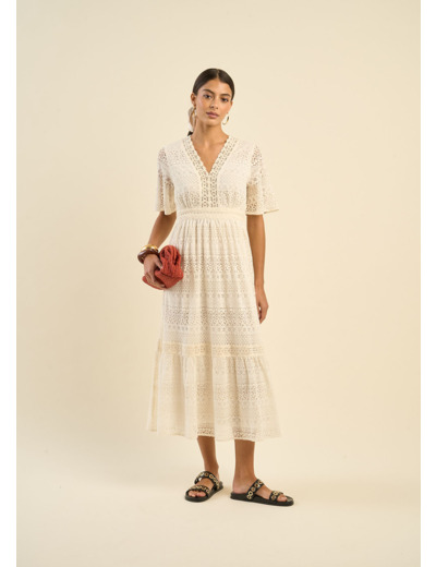 Robe longue en dentelle