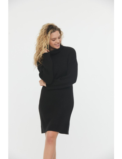 Robe pull col roulé en grosse maille