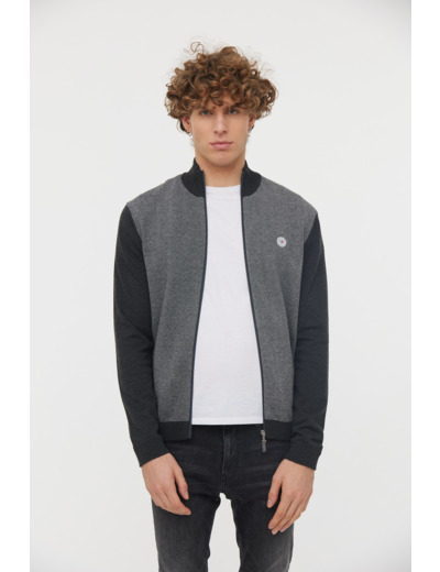 Gilet zippé maille piquée et badge poitrine
