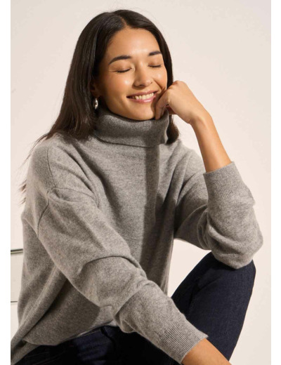 Pull col roulé ample à manches longues en cachemire