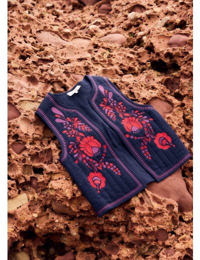 Gilet sans manches détails broderies