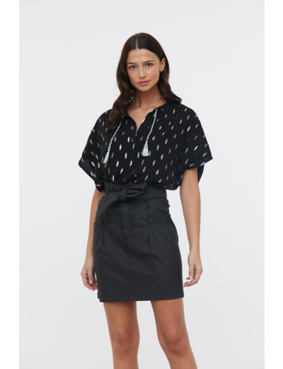 Jupe paperbag en denim enduit,ceinturé taille et plis devant