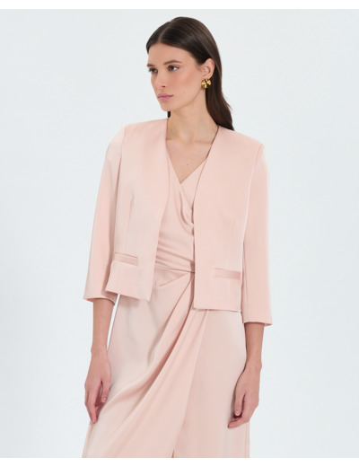 Veste courte satinée nude