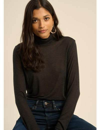 Tee-shirt col roulé et manches longues