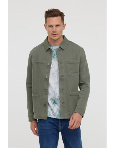 Veste workwear, fermeture boutons métal, 3 pochesplaquées devant, col à plat, poignets avec patte de boutonnage, garment dyed