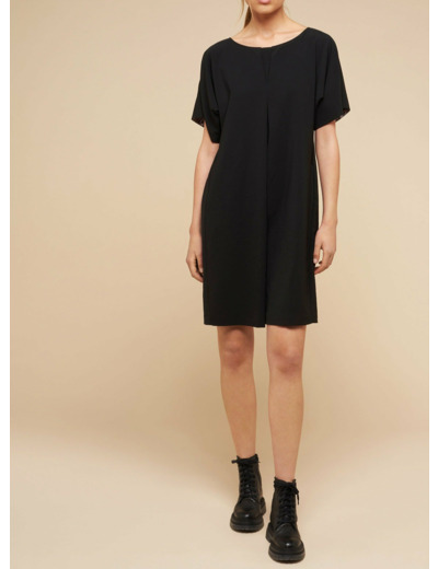 Robe noir