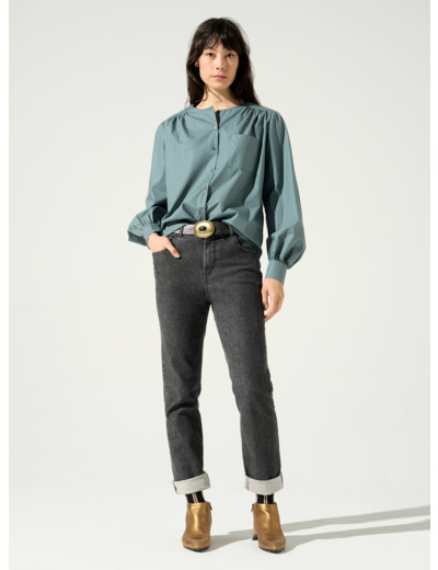 Blouse bleu de gris