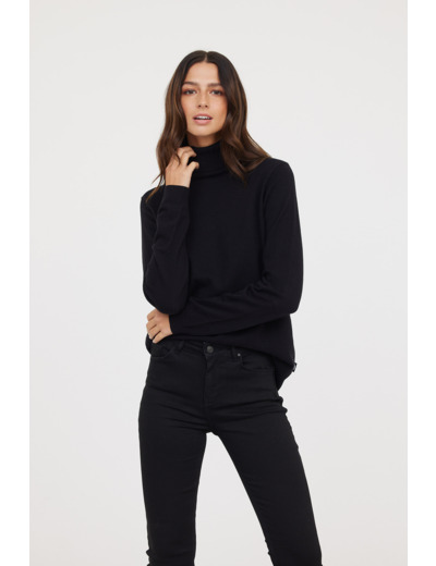 Pull col roulé basique en coton bio et laine recyclée