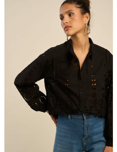 Chemise avec broderie anglaise