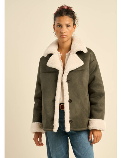 Manteau en fausse peau lainée