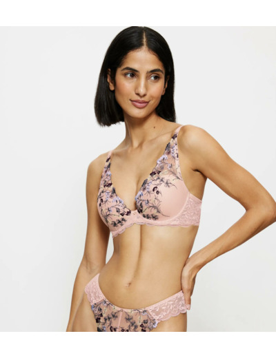 Soutien gorge avec armatures
